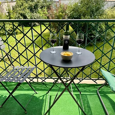 Superbe Appartement Avec Belle Vue Jardin Parigi Esterno foto