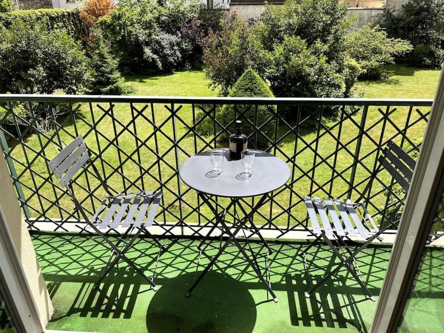 Superbe Appartement Avec Belle Vue Jardin Parigi Esterno foto