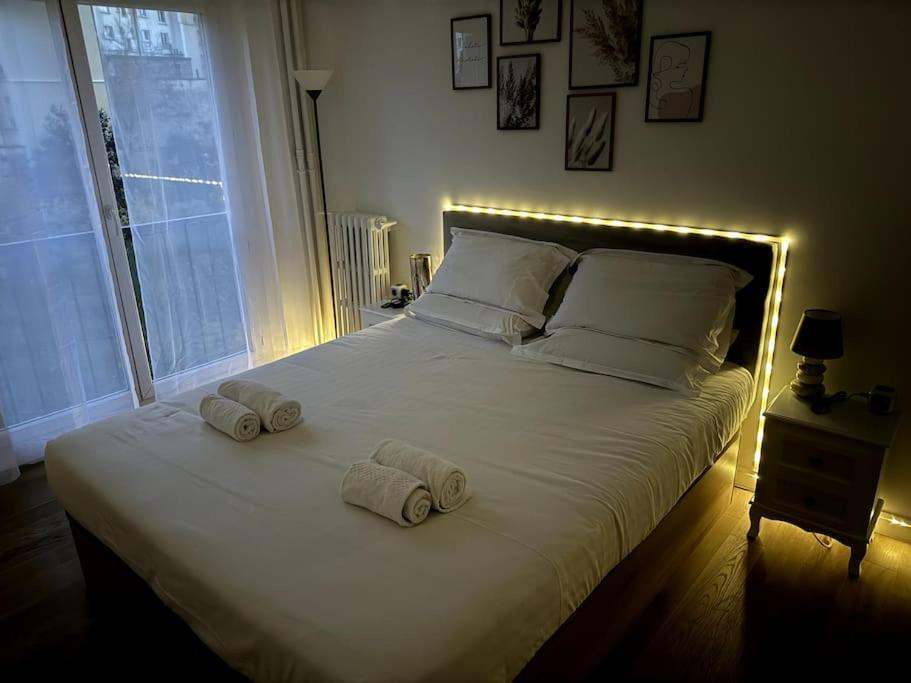 Superbe Appartement Avec Belle Vue Jardin Parigi Esterno foto