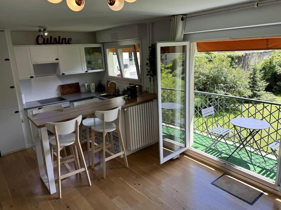 Superbe Appartement Avec Belle Vue Jardin Parigi Esterno foto